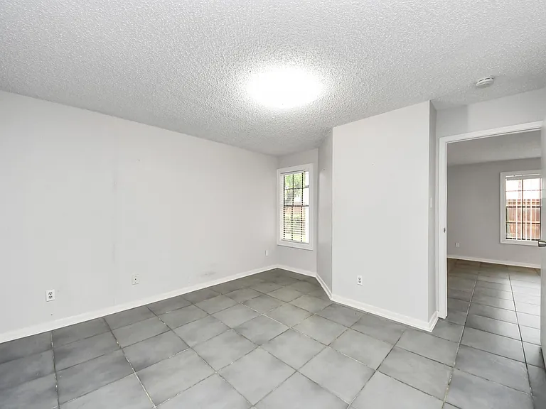 2750 Holly Hall St #911 — Photo 32