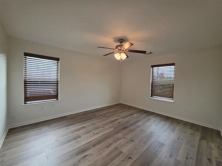 2331 Rue De Lafitte Dr — Photo 9