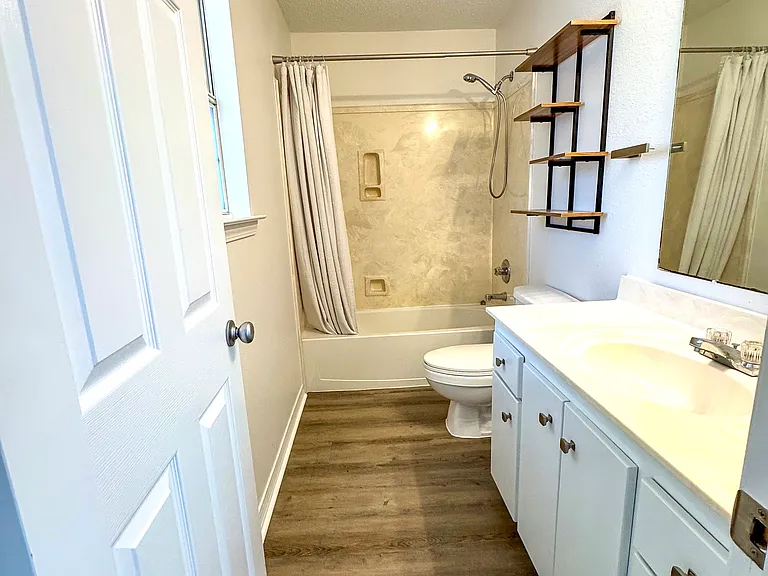 2040 Esplanade St #2042 — Photo 10