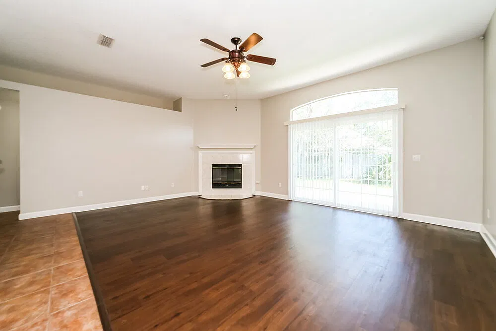 3 bed, 2.0 bath, 1893 sqft, $2,685 — Photo 3