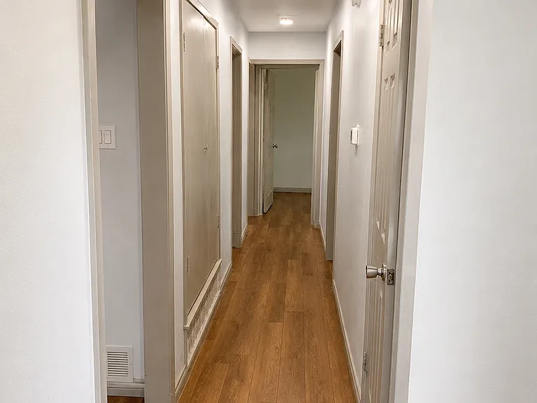 915 Pinehurst Dr — Photo 5