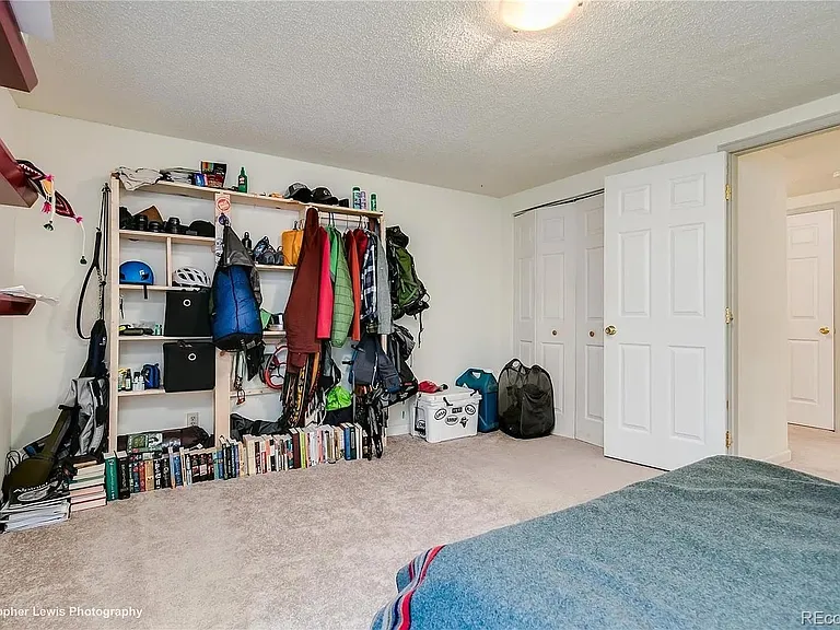 1160 Poplar Ave — Photo 14