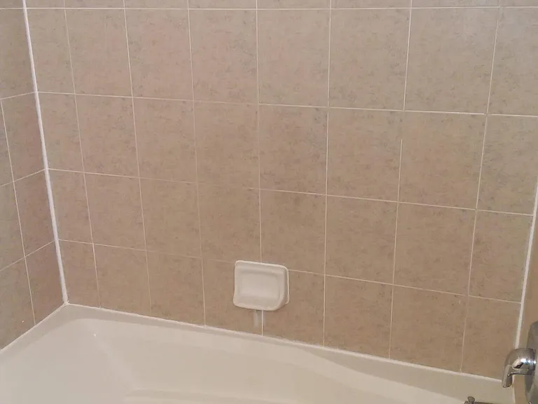 2410 SE Union Park Dr — Photo 30