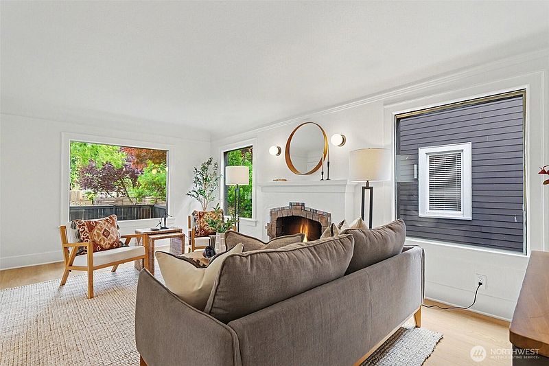 4th image of 1111 N 76th Street #1