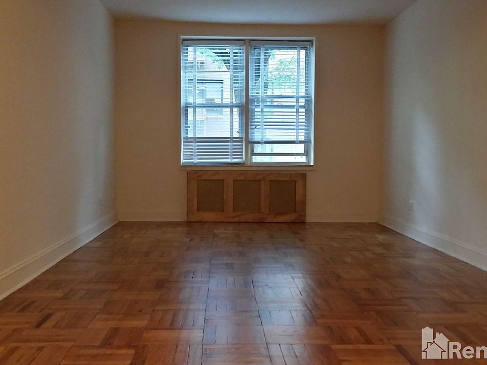 1st image of 8319 141st St APT 226