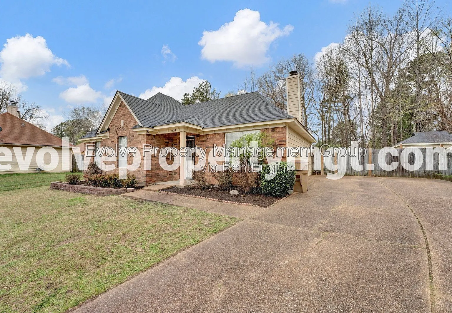 3 bed, 2.0 bath, 1100 sqft, $1,450 — Photo 3