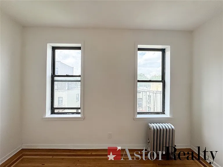 31-60 34th St #B4 — Photo 12