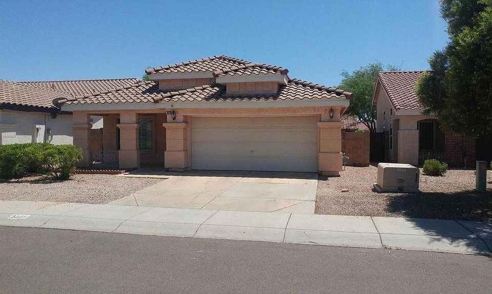 1st image of 3235 E Menadota Dr