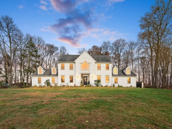 330 Patriot Road, Southbury, CT 06488