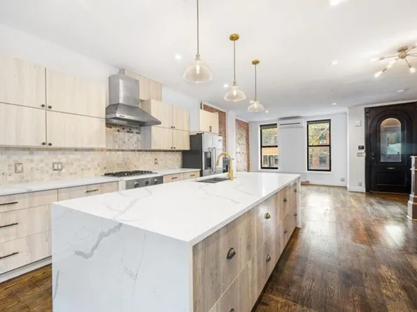 308 Clifton Place image 5 of 32