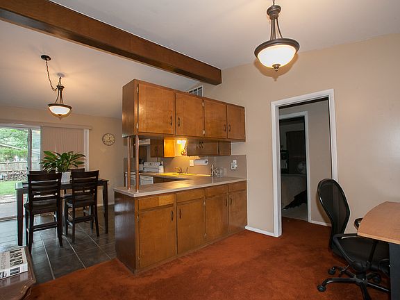 Versatile Area Near Kitchen