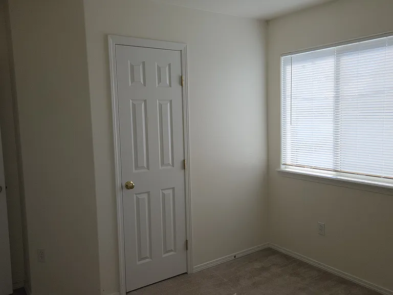 3801 E Sutton Ave — Photo 23