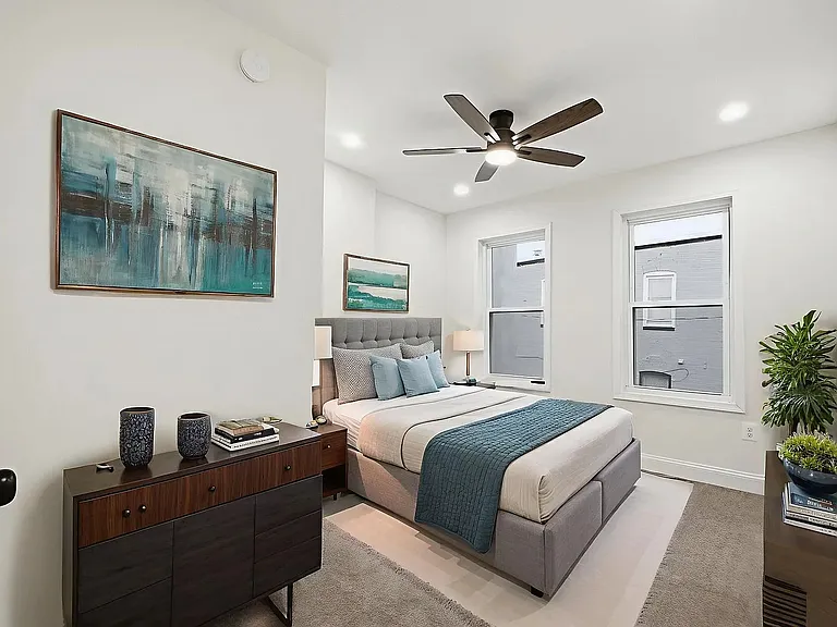 744 N Patterson Park Ave — Photo 12