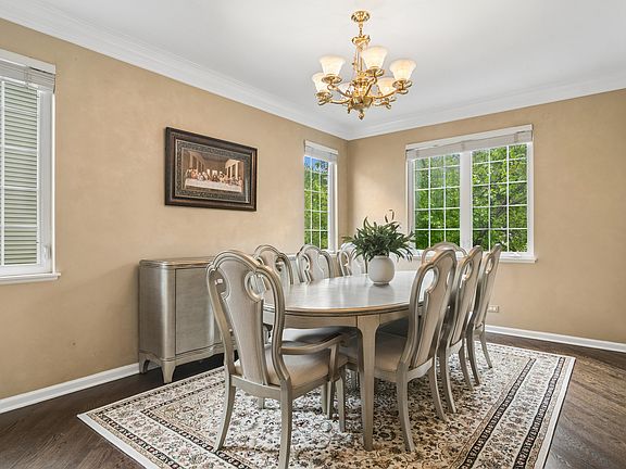 3rd image of 6131 Oakmont Ln
