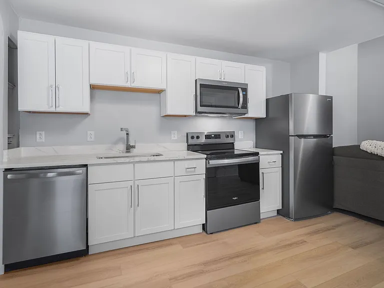 104 Harvard Pl — Photo 124