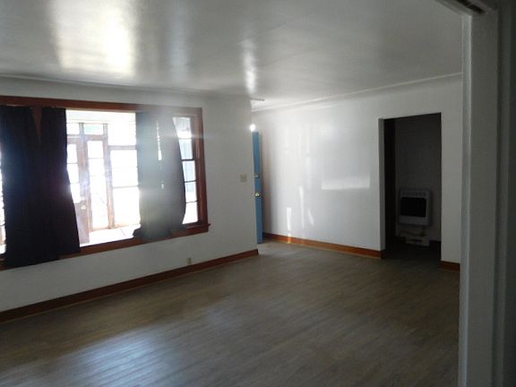 2nd image of 107 N Ruland St