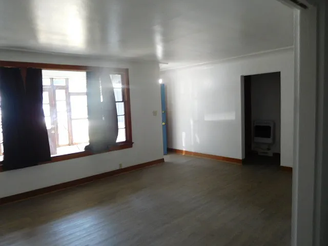 107 N Ruland St — Photo 2