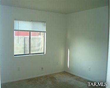 5th image of 2820 N Sycamore Ave