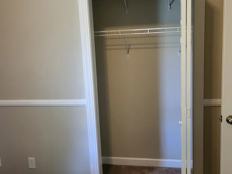 407 S Elgin Ct — Photo 29