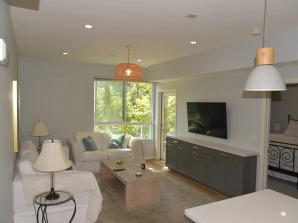 12655 Bluff Creek Dr #232, Los Angeles, CA 90094