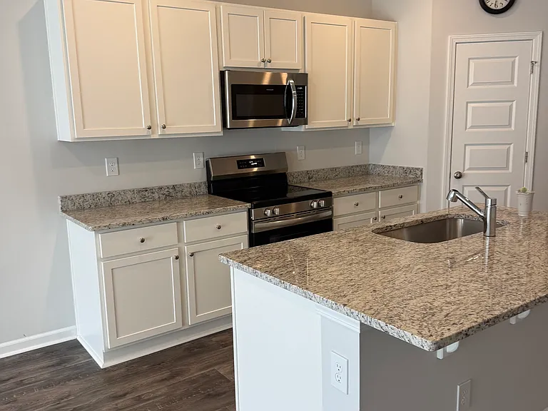 142 Talladega Dr — Photo 27