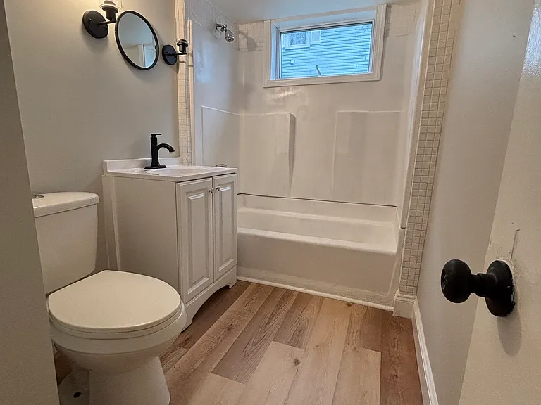 33 Woodford St #1 — Photo 7
