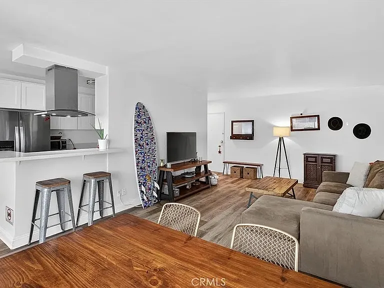 8710 Delgany Ave #8 — Photo 11