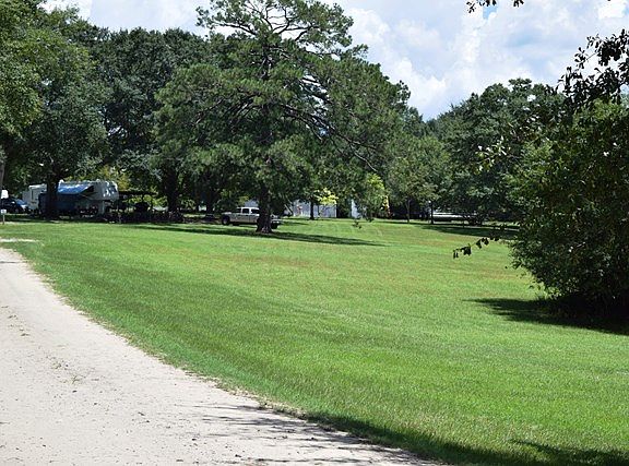 4th image of 28 Muscadine Dr