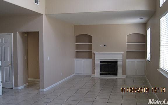 4th image of 2157 Azevedo Ave