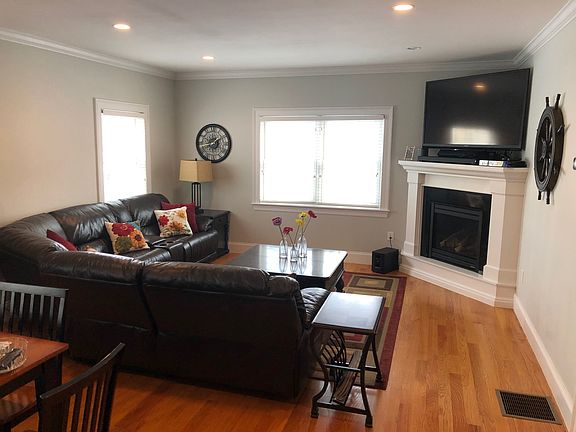 Large Den with Gas Fireplace