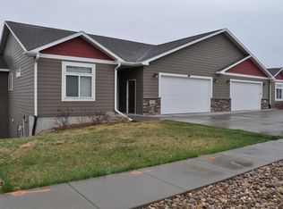 3029 Hoefer Ave, Rapid City, SD 57701