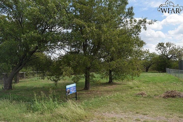 2nd image of 1215 Bell Rd N