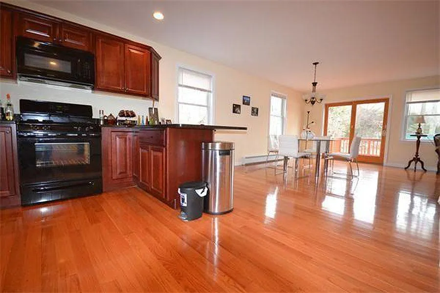 72 Lesure Ave — Photo 3