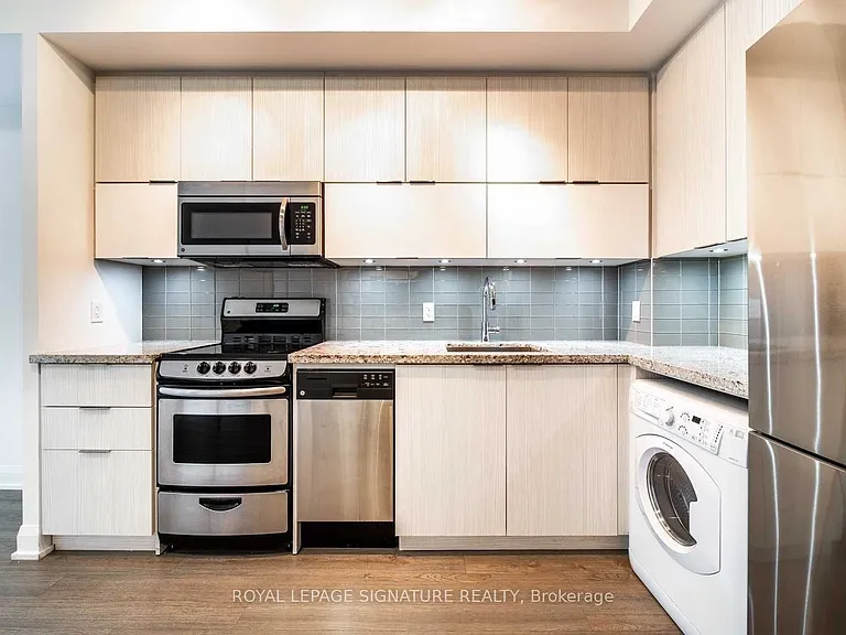 56 Annie Craig Dr #406 — Photo 3