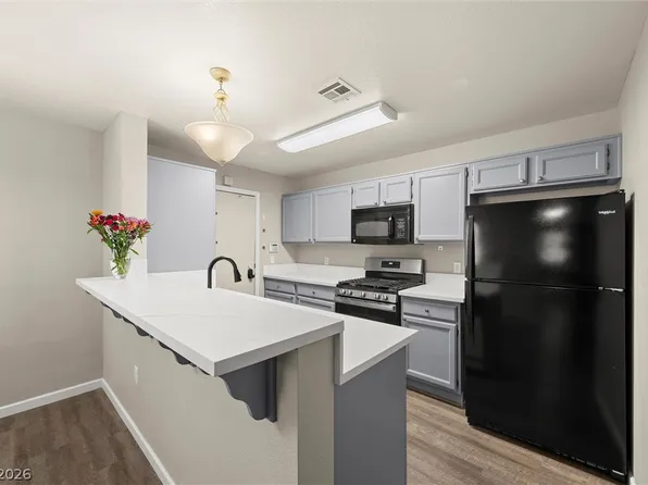 8452 Boseck Dr Unit 154, Las Vegas, NV 89145