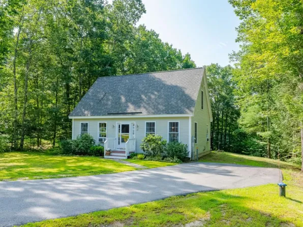 25 Cedar Creek Road, Barrington, NH 03825