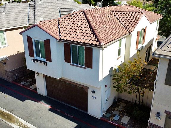 2nd image of 687 S Fillmore Ave