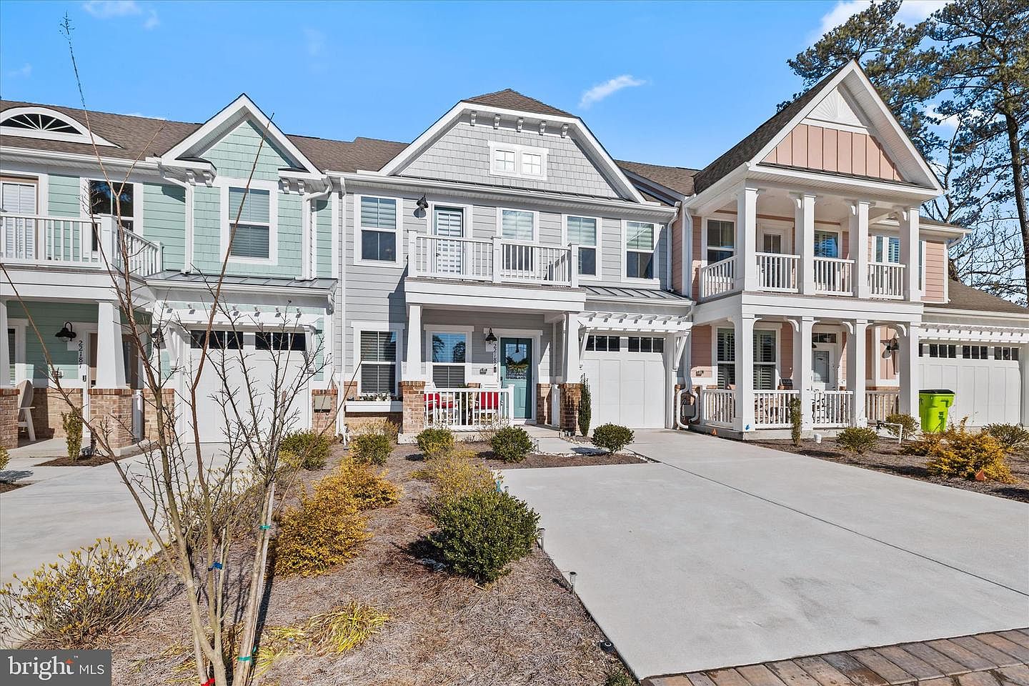 22189 Dune Cir