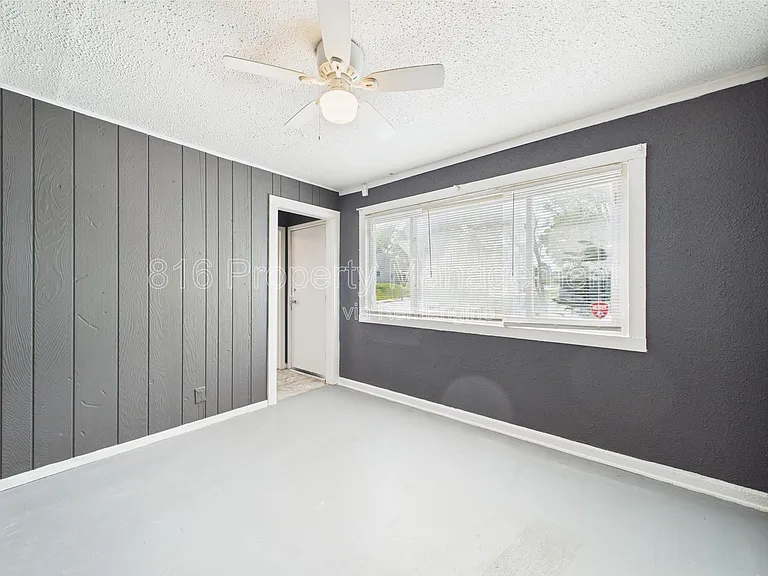 3354 Jackson Ave — Photo 7