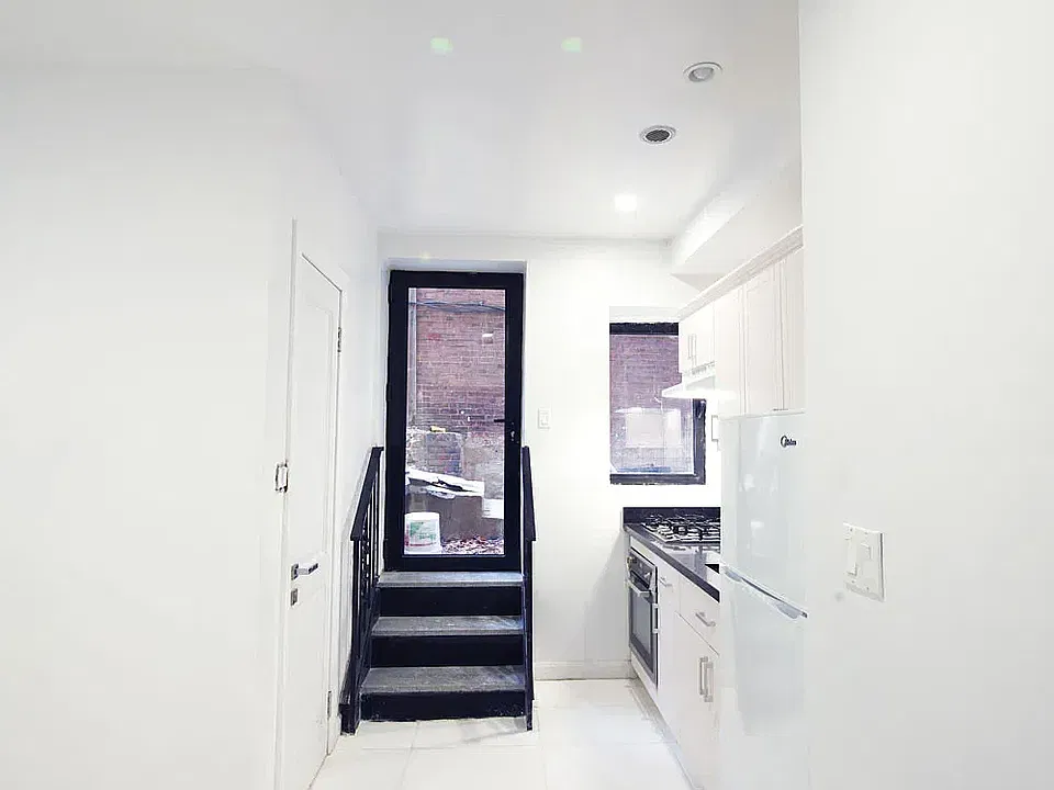 78 Herkimer St #105