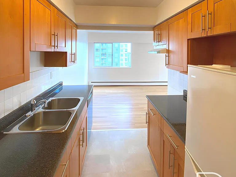 425 Carnarvon St — Photo 19