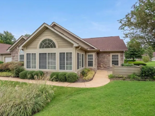 1700 W Southfield Cir, Cordova, TN 38016