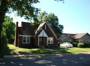 121 N 13th St, Arkadelphia, AR 71923