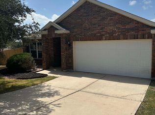 202 Buffalo Ridge Dr, Newark, TX 76071