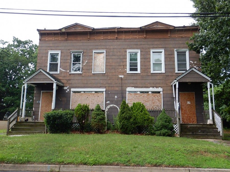 1st image of 516 Grove St