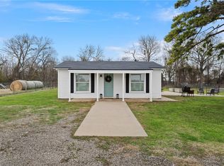 910B E Stegall Dr, Waco, TX 76706