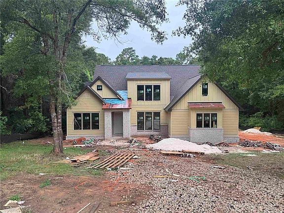 2nd image of 125 Augusta Ct