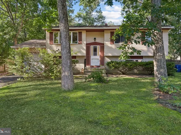 424 California Trl, Browns Mills, NJ 08015