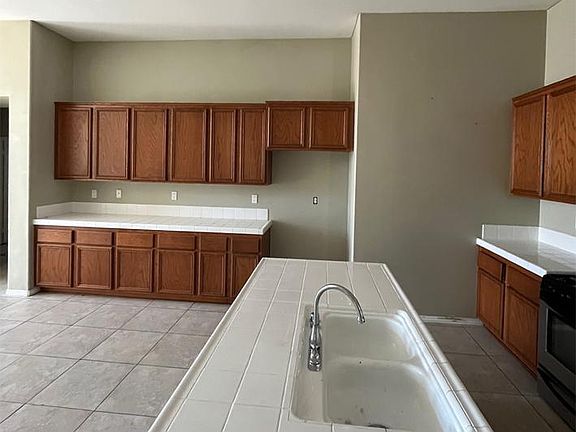 2nd image of 13306 Kyle Dr