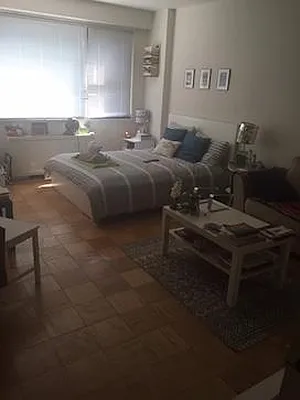 Rented by R New York | media 11